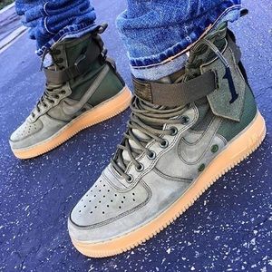 Meet your Posher, Ricky