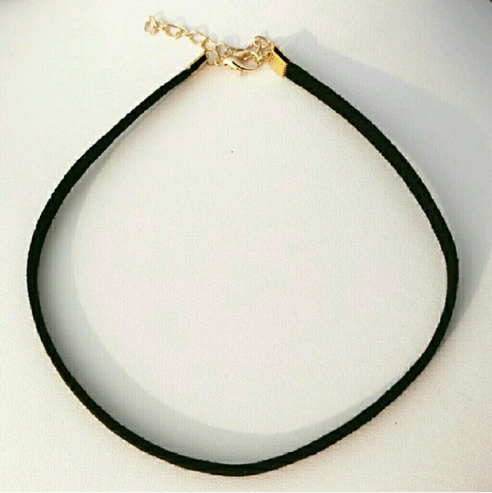 Simple Black Velvet Choker - Gold Clasps