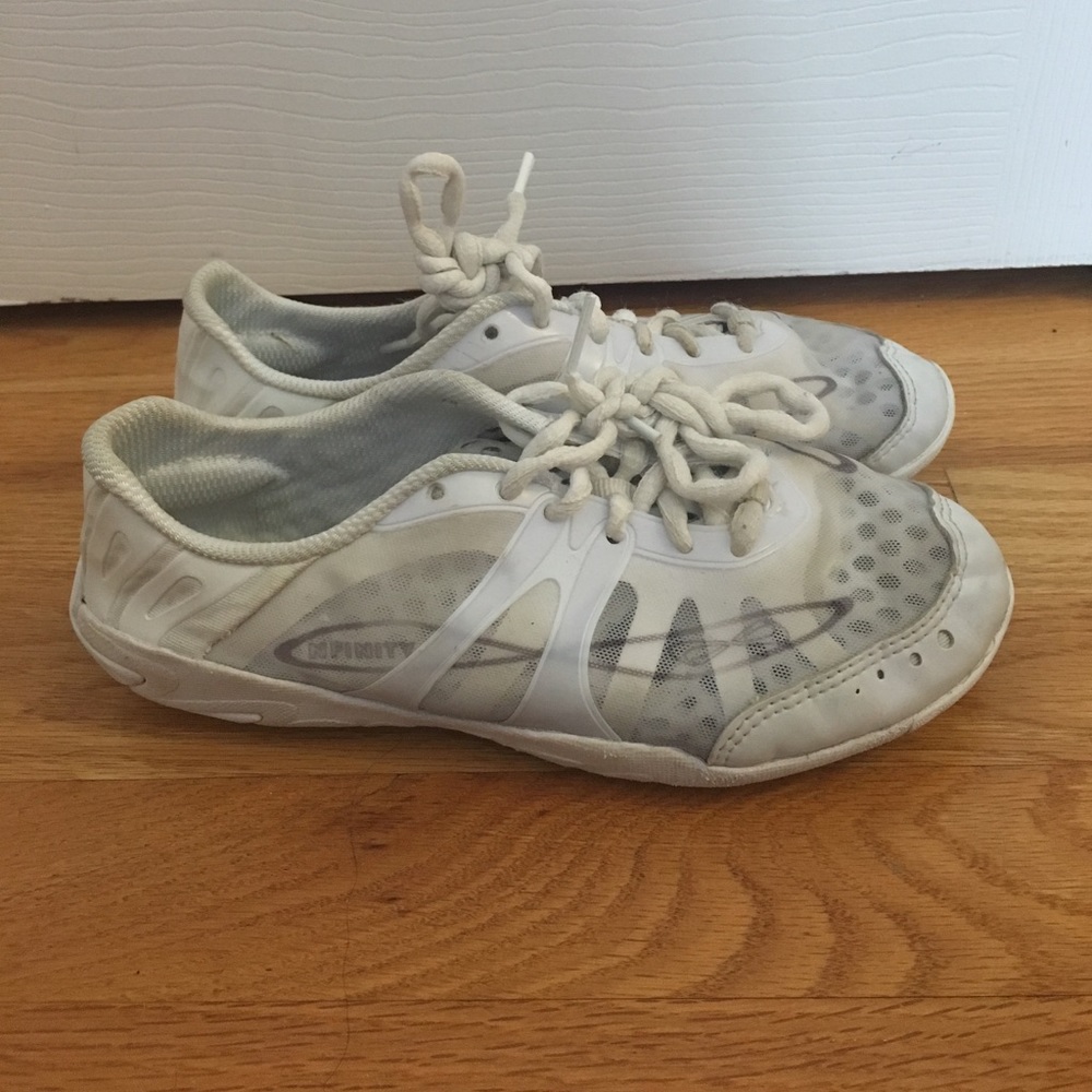 Nfinty vengeance sneakers
