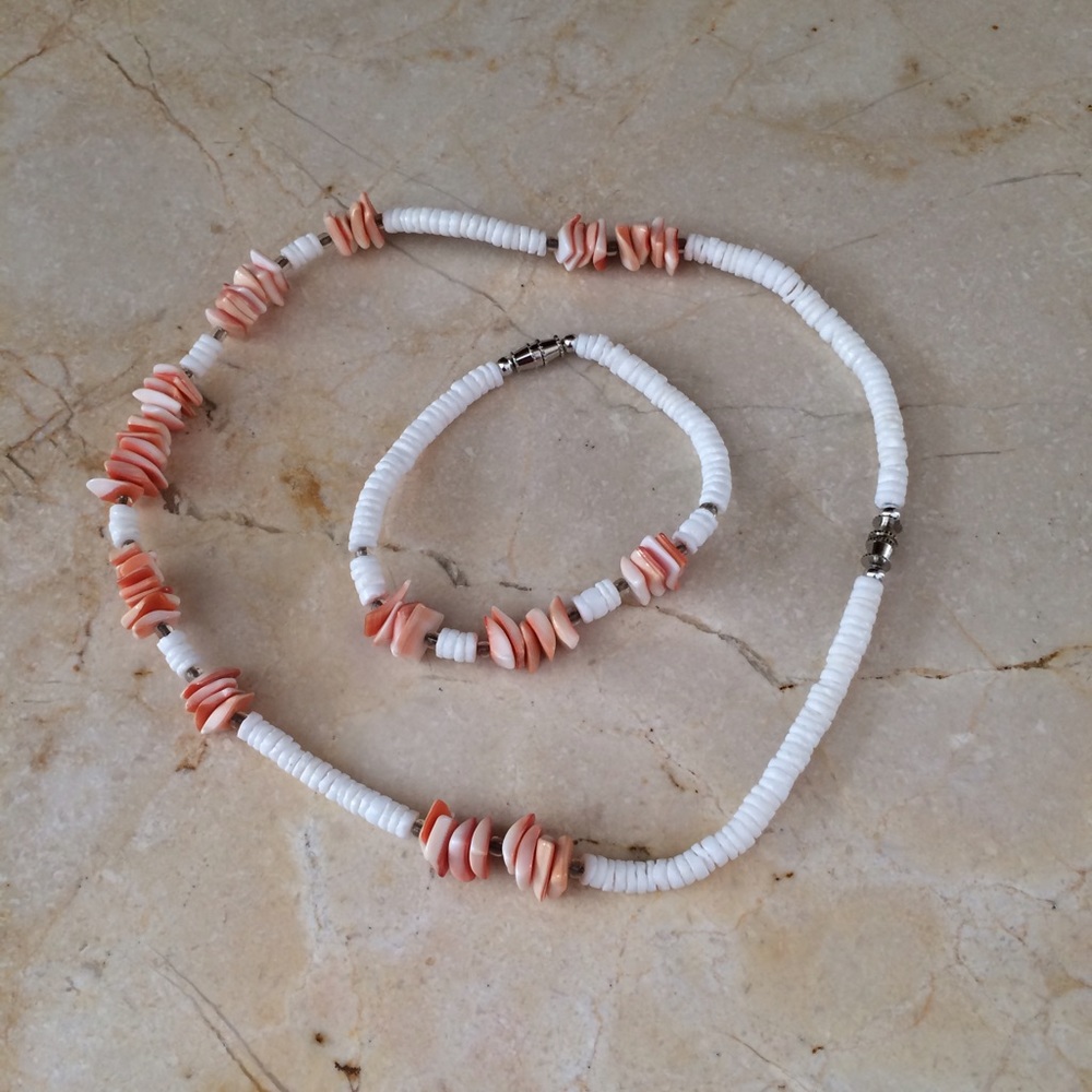 NWOT Necklace and Bracelet Set