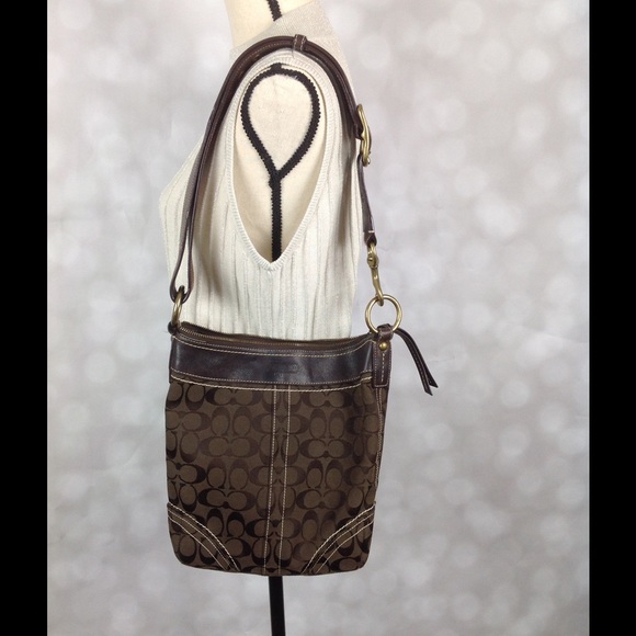 77 coach handbags coach signature c shoulder bag w 77 coach handbags coach signature c shoulder bag w