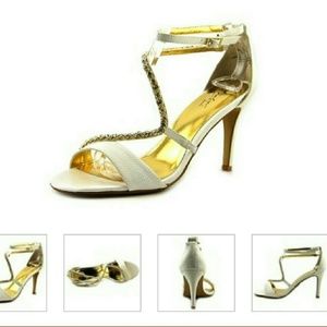 NIB Thalia Sodi Marisol Open Toe Heels