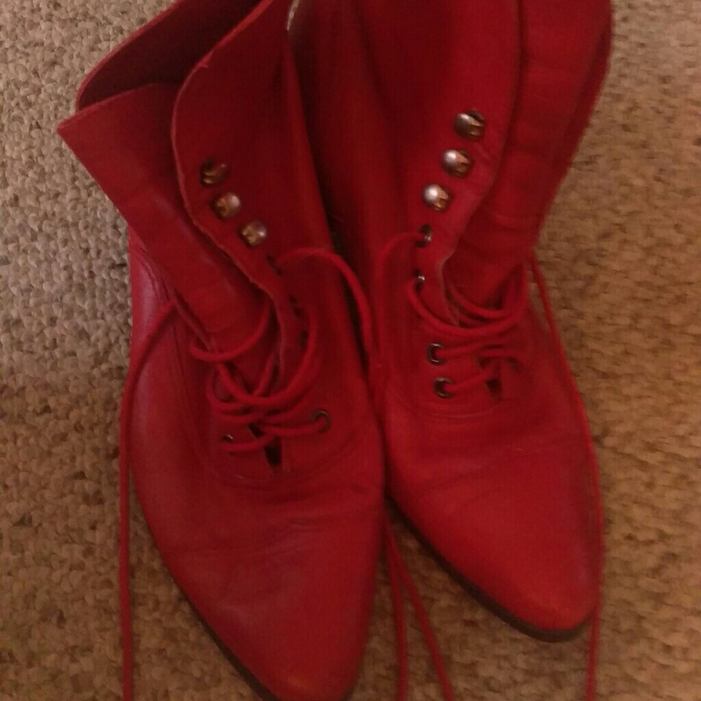 Red Granny boots size 6 1/2