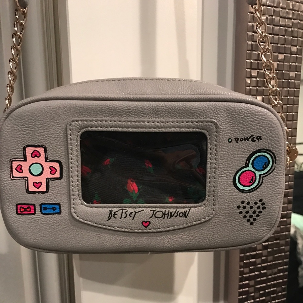 BetseyJohnson - Gamegirl Crossbody