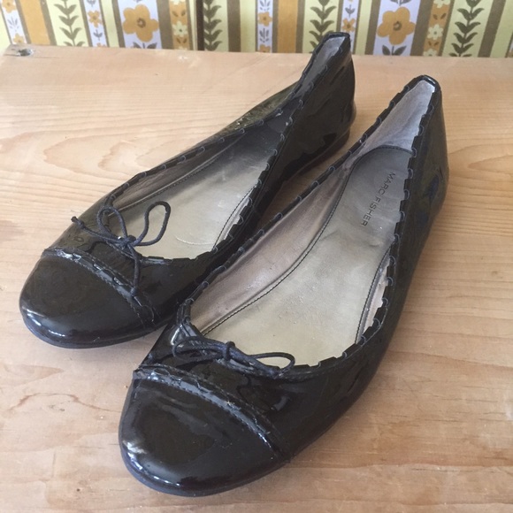 Black Patent Ballet Flats - Picture 1 of 4
