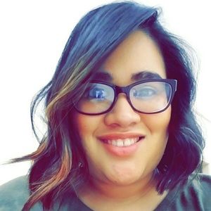 Meet your Posher, Felisa