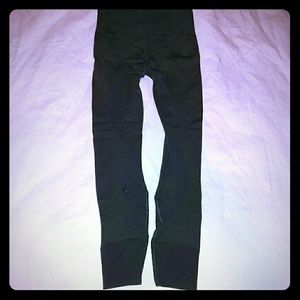 LULULEMON Ebb to the Street Pants **DISCONTINUED**