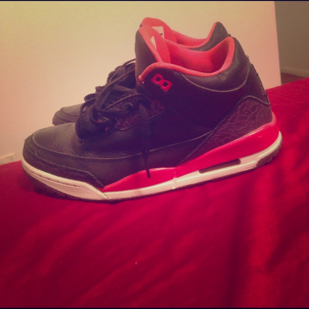 Crimson 3s