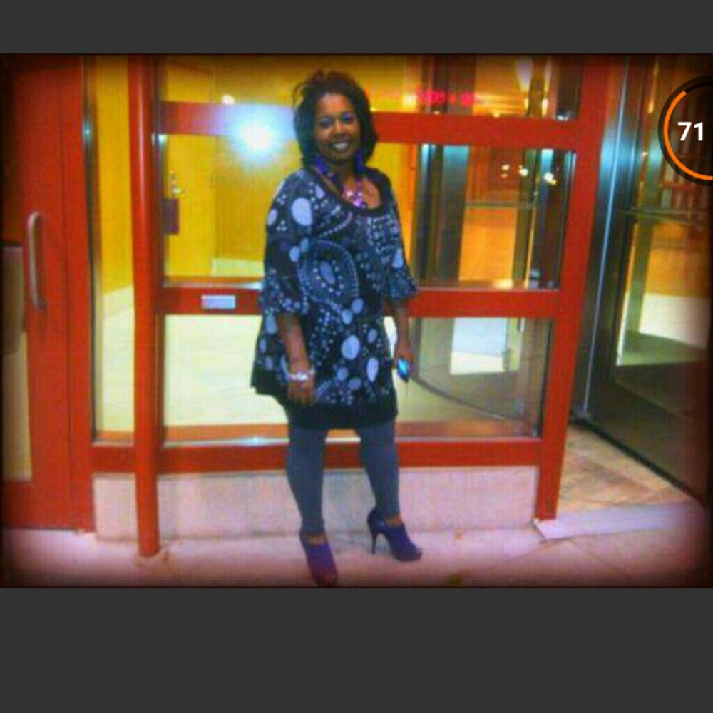 Meet your Posher, Latosha