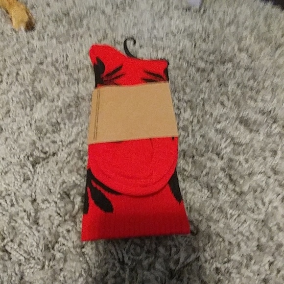 ⭐NEW⭐ HUF Marijuana Leaf Sock - Picture 2 of 3