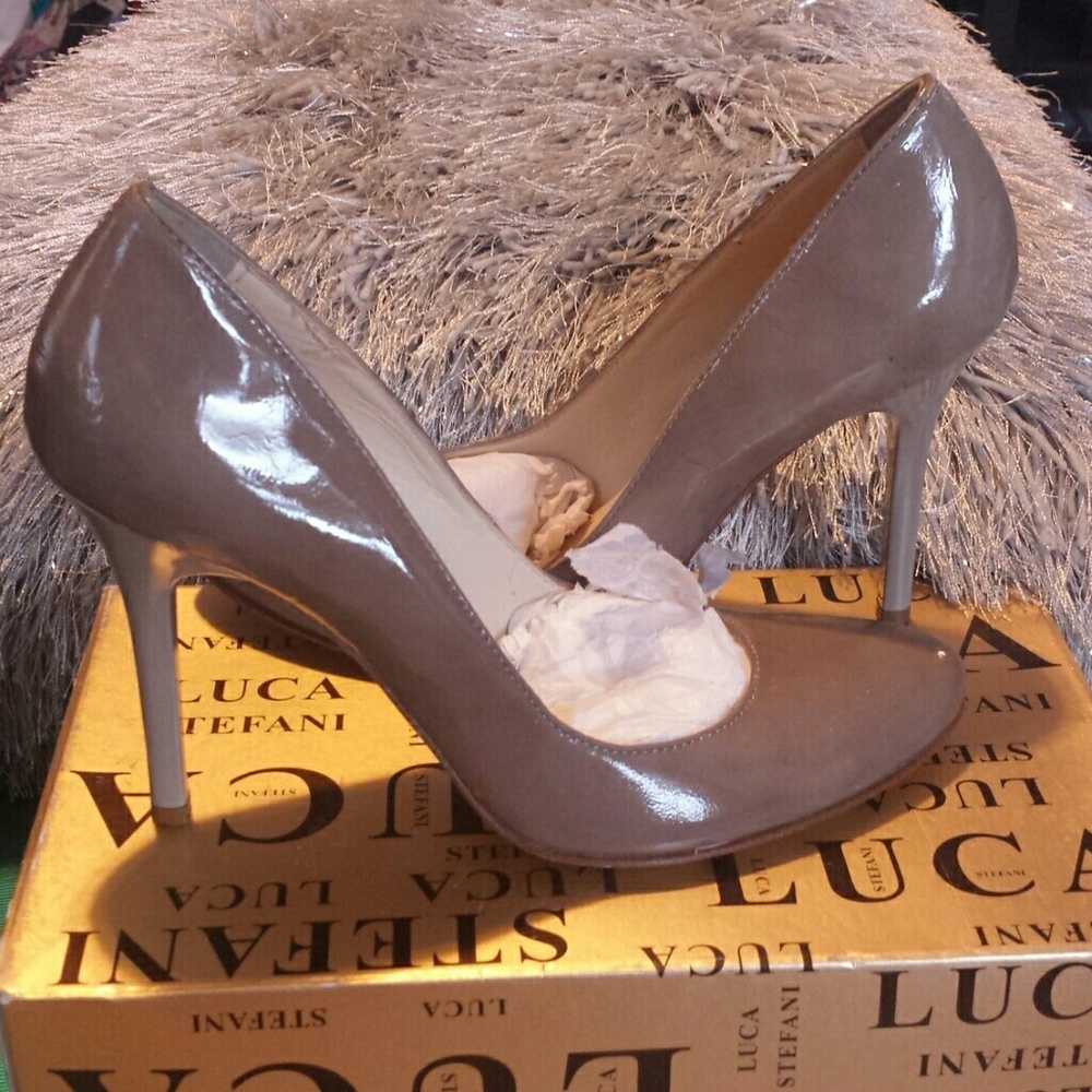 Batik Italian pumps