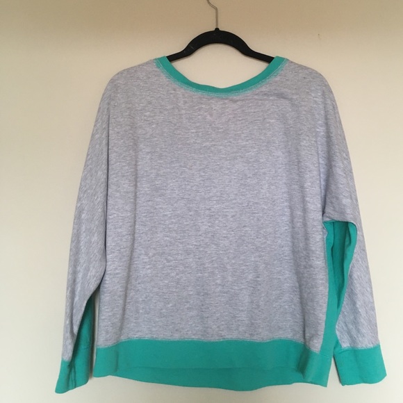 Color block Top - Picture 3 of 4