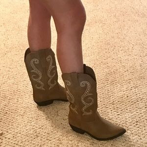 Cowboy Boots. Size 8.5.