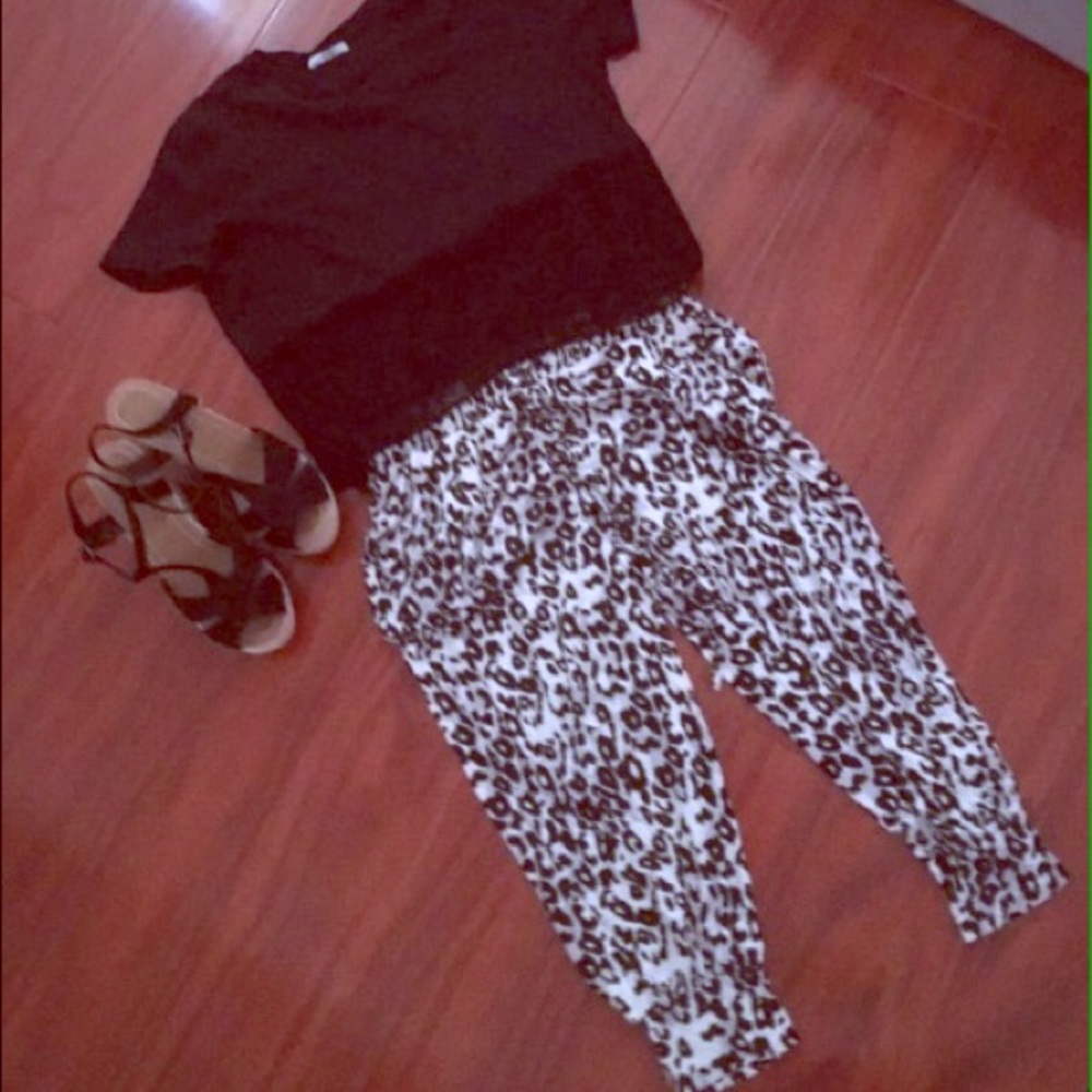 LAST CHANCE! Cotton On Leopard Leggings Gray