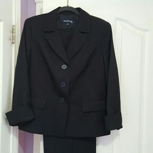 2 piece black pants suit, fully lined