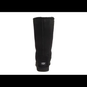 TALL BLACK UGGS