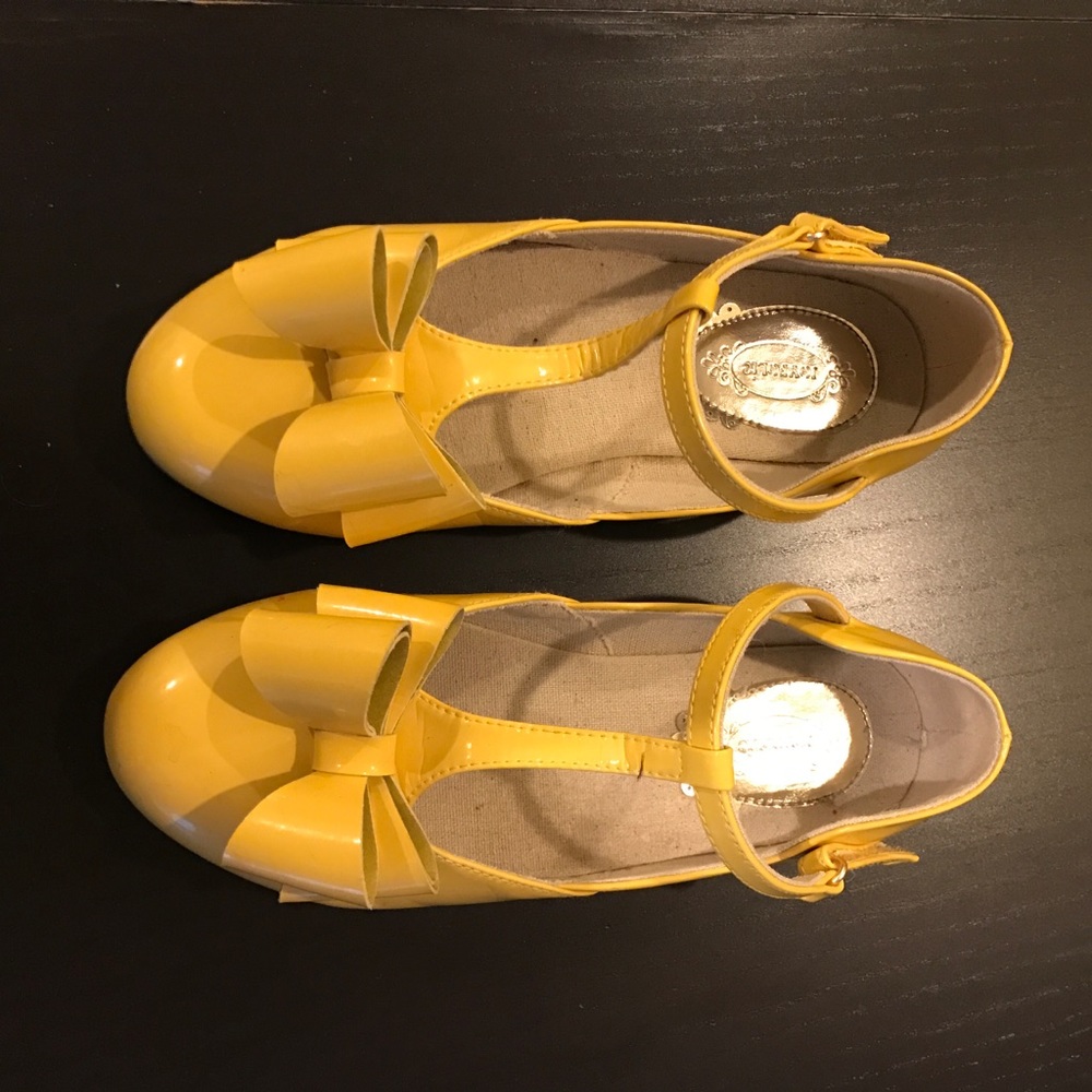Joyfolie Vivian shoe in yellow