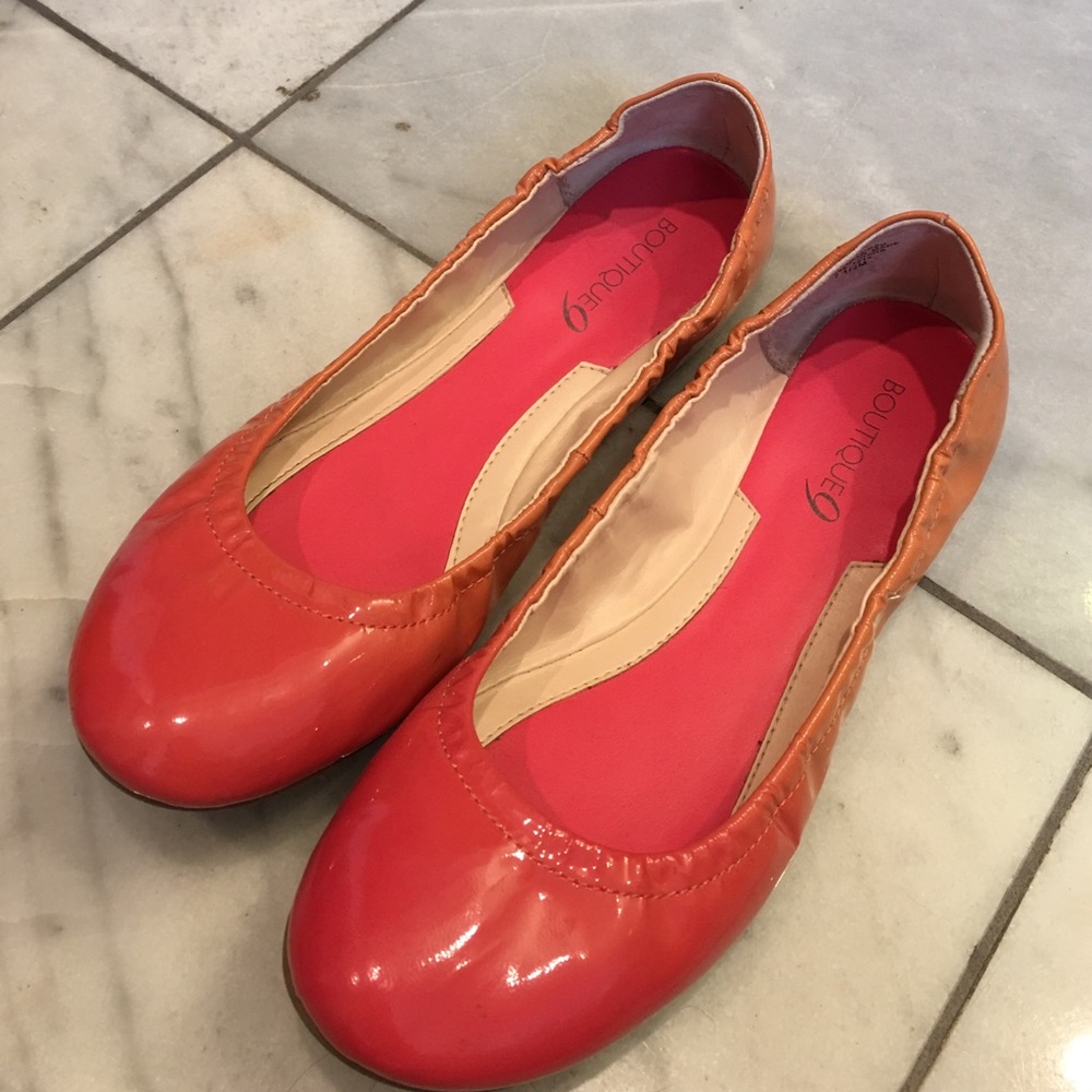 Ombré pink and peach Nine West Flats!