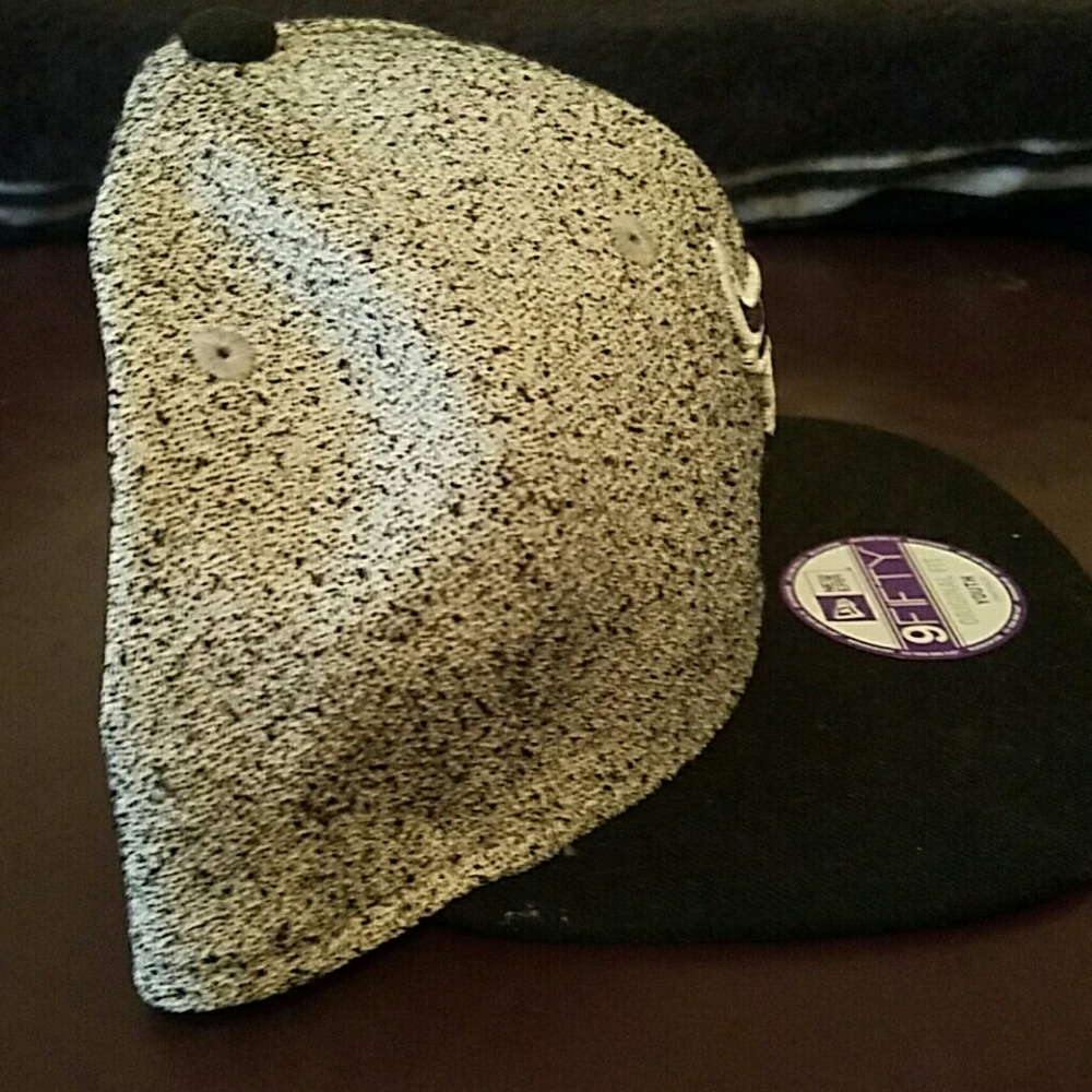 Snapback hat - Picture 4 of 4