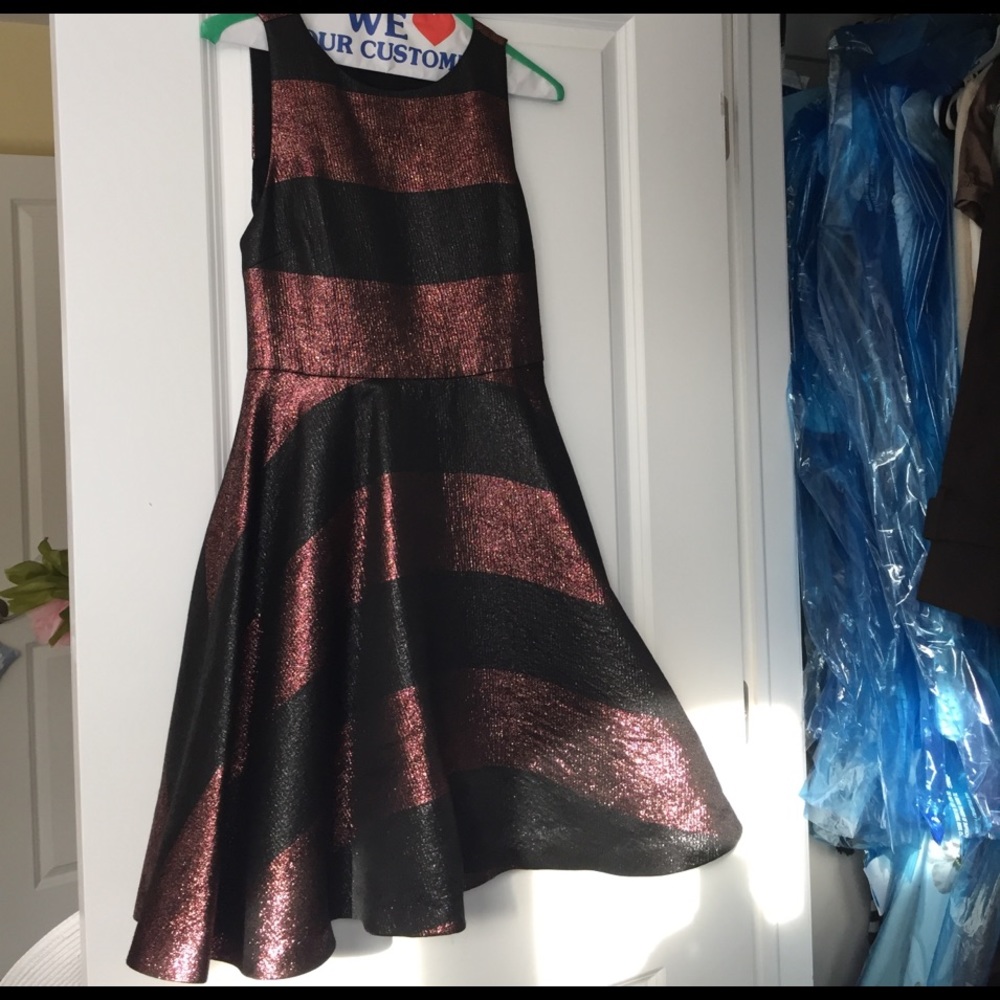 Alice + Olivia fit and flare with keyhole back