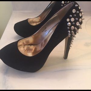 Henry Ferrera black spike heels