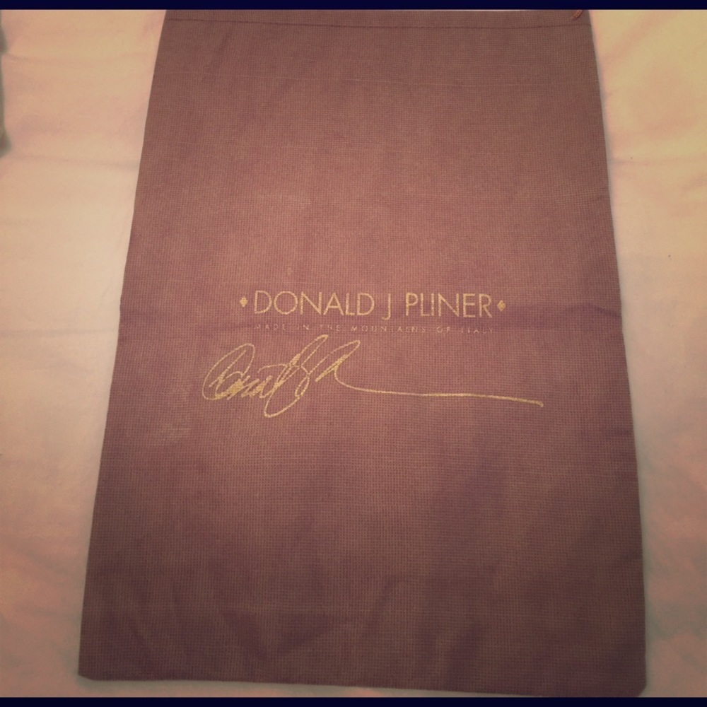 Donald J Pliner Dust Bag