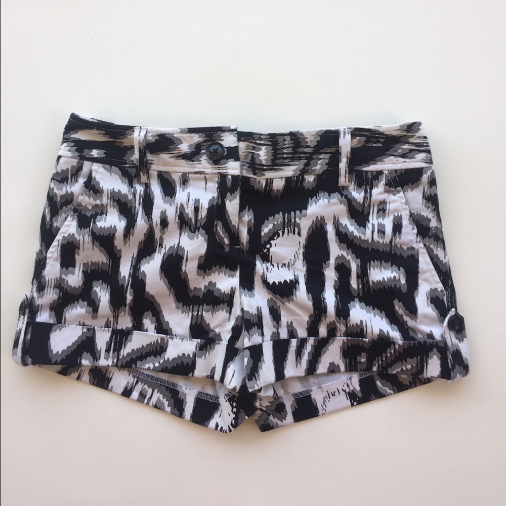 Express Shorts