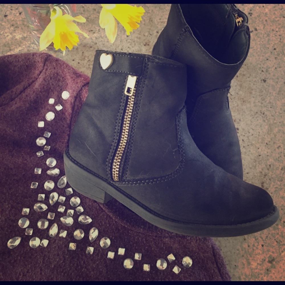 The place booties ❤️️❤️️❤️️