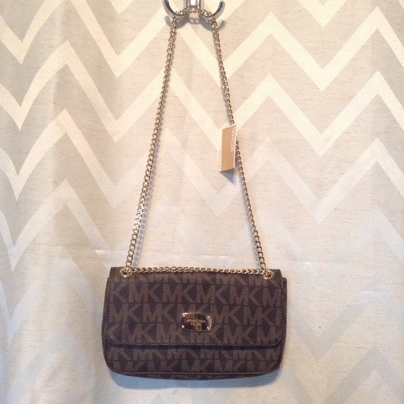 BNWT Authentic MK Bag with Adjustable Chain Strap - Picture 5 of 5