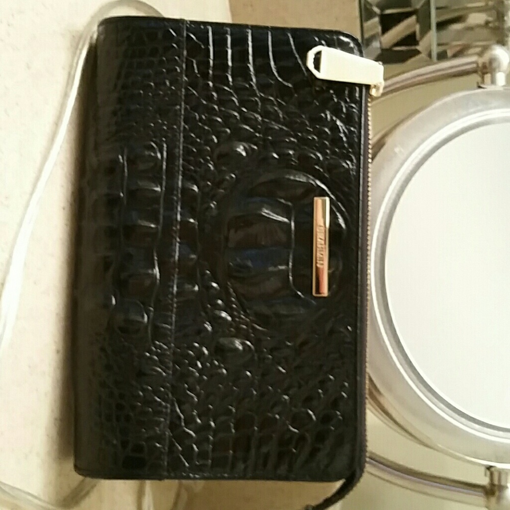 Small clutch
