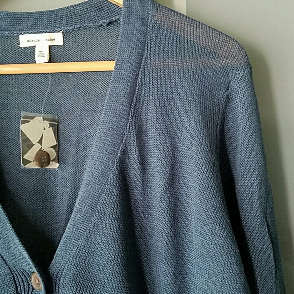 Cardigan - Picture 3 of 4
