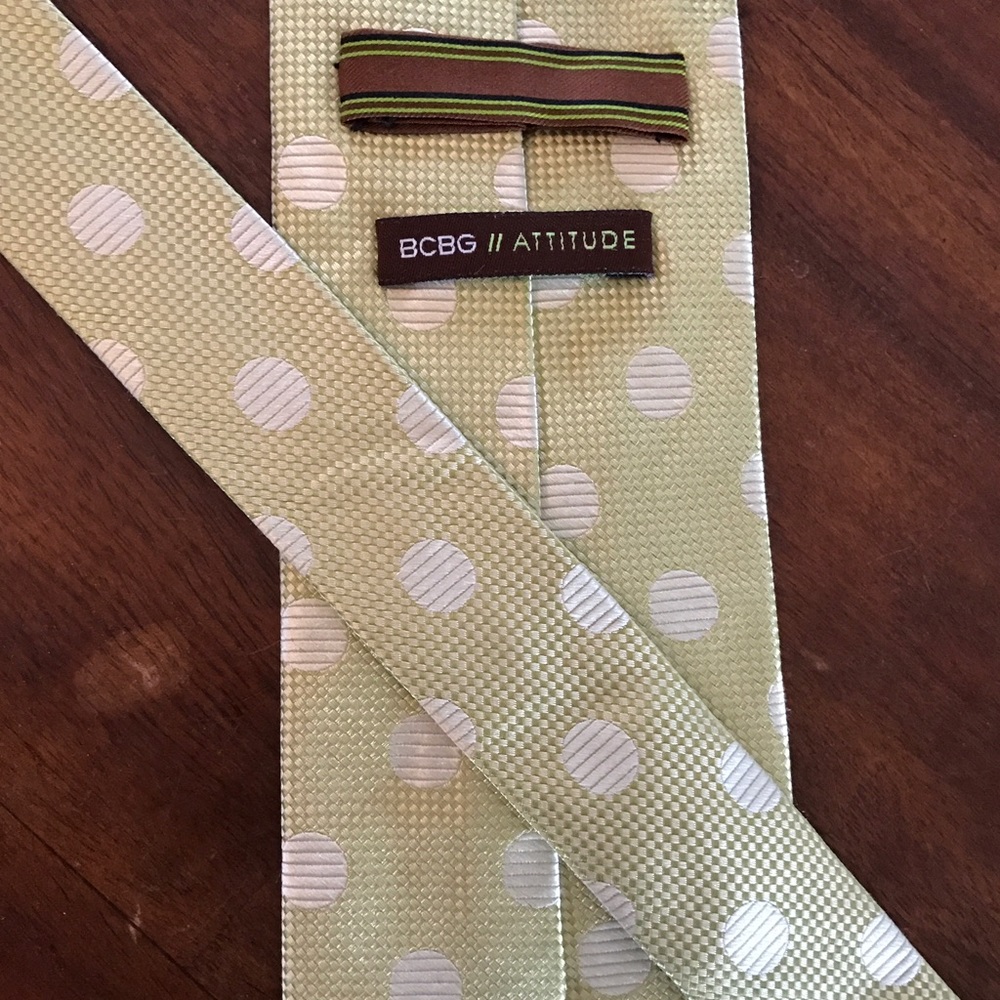 🍀{BCBG} Attitude Tie