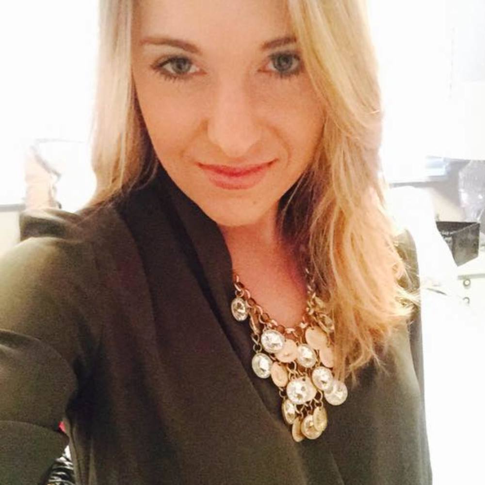 Meet your Posher, Lauren
