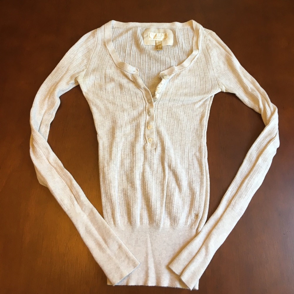 Lightweight Henley sweater