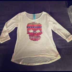 Sheer threaded multi-colored skull 1/4 sleeve top