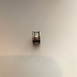 Pandora clip charm