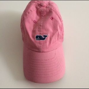Pale pink Vineyard Vines hat