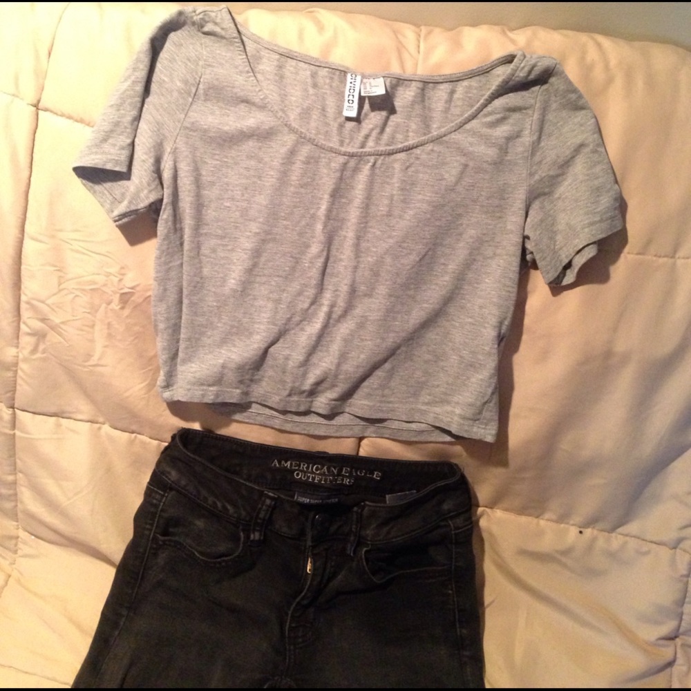 short sleeve grey crop top