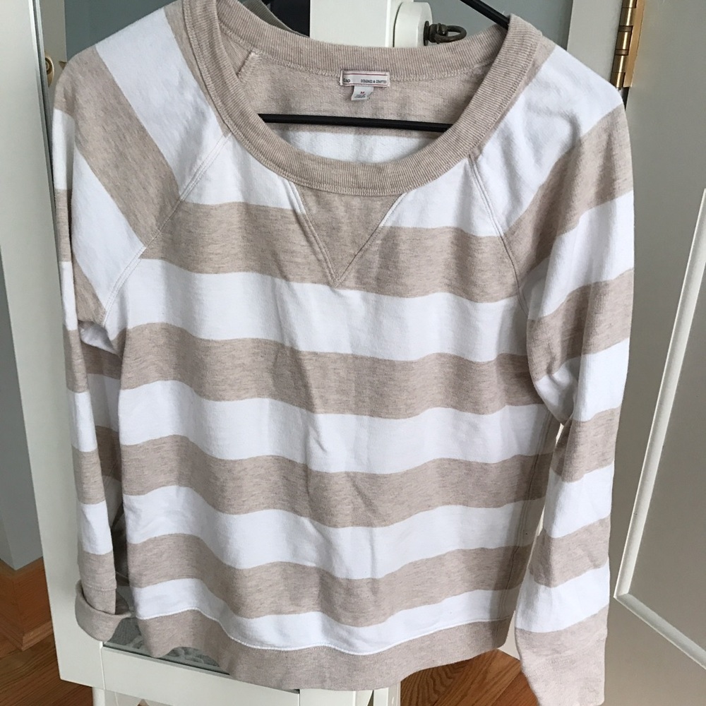 Gap striped sweatshirt like new