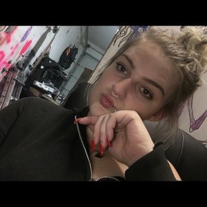 Meet your Posher, Grace