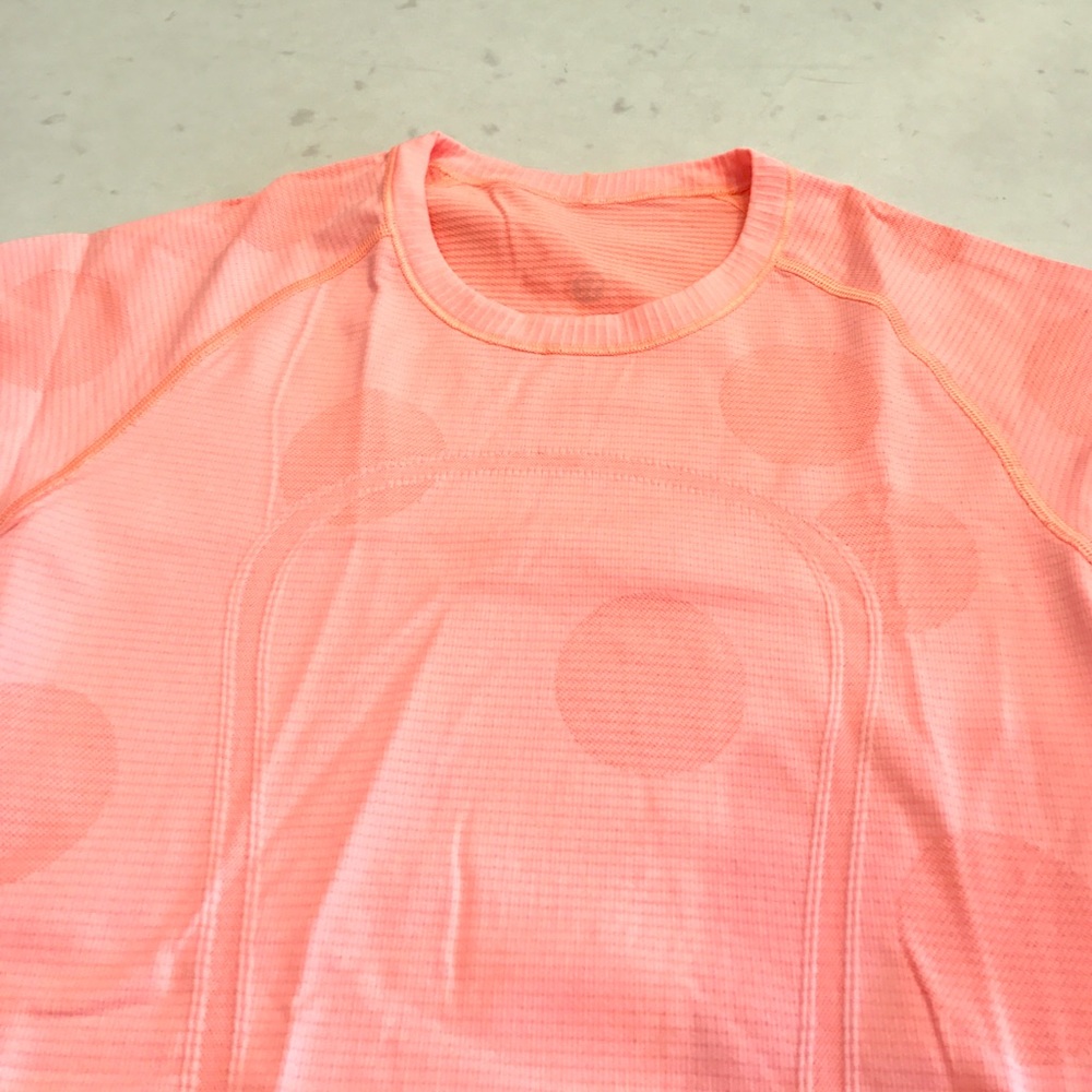 Lululemon run swiftly tshirt - never worn