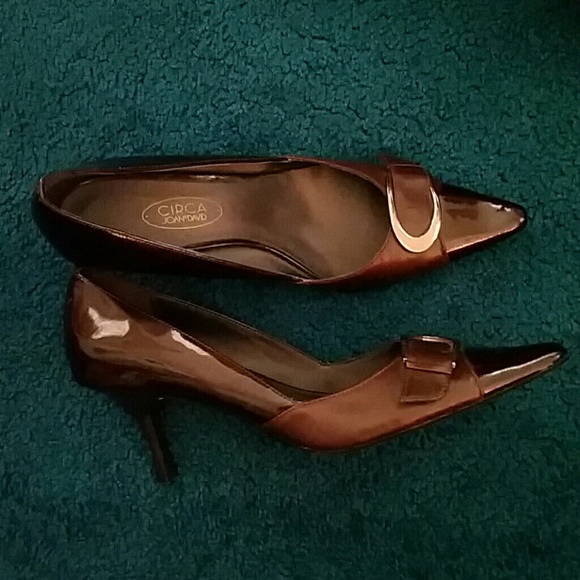 Circa Joan and David kitten heels - Picture 2 of 3
