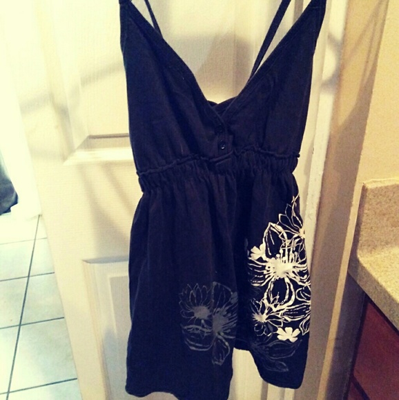 Cute flowy tank top - Picture 2 of 2