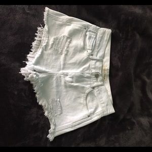 BULLHEAD High-Rise Shorts