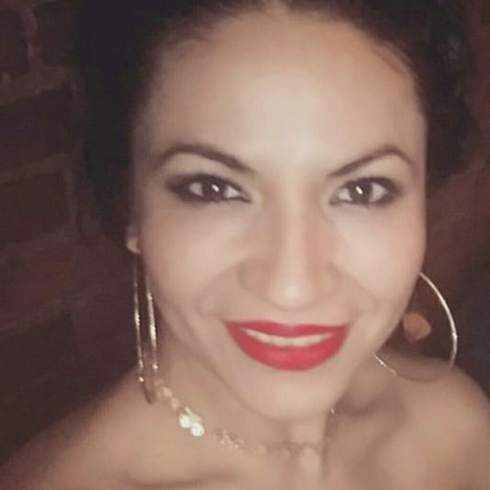 Meet your Posher, Diana