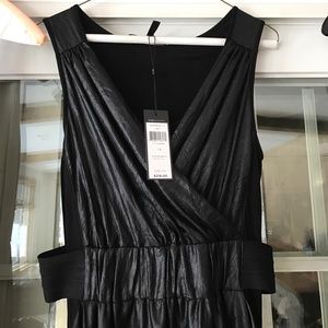 Short black sheek dress