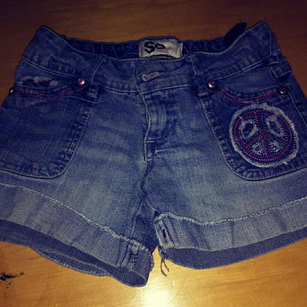 Cute girl's jean shorts