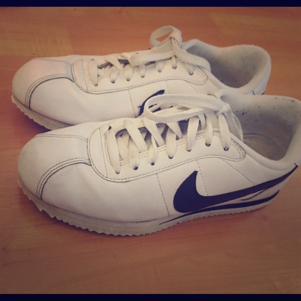 White leather Nikes w/t black!