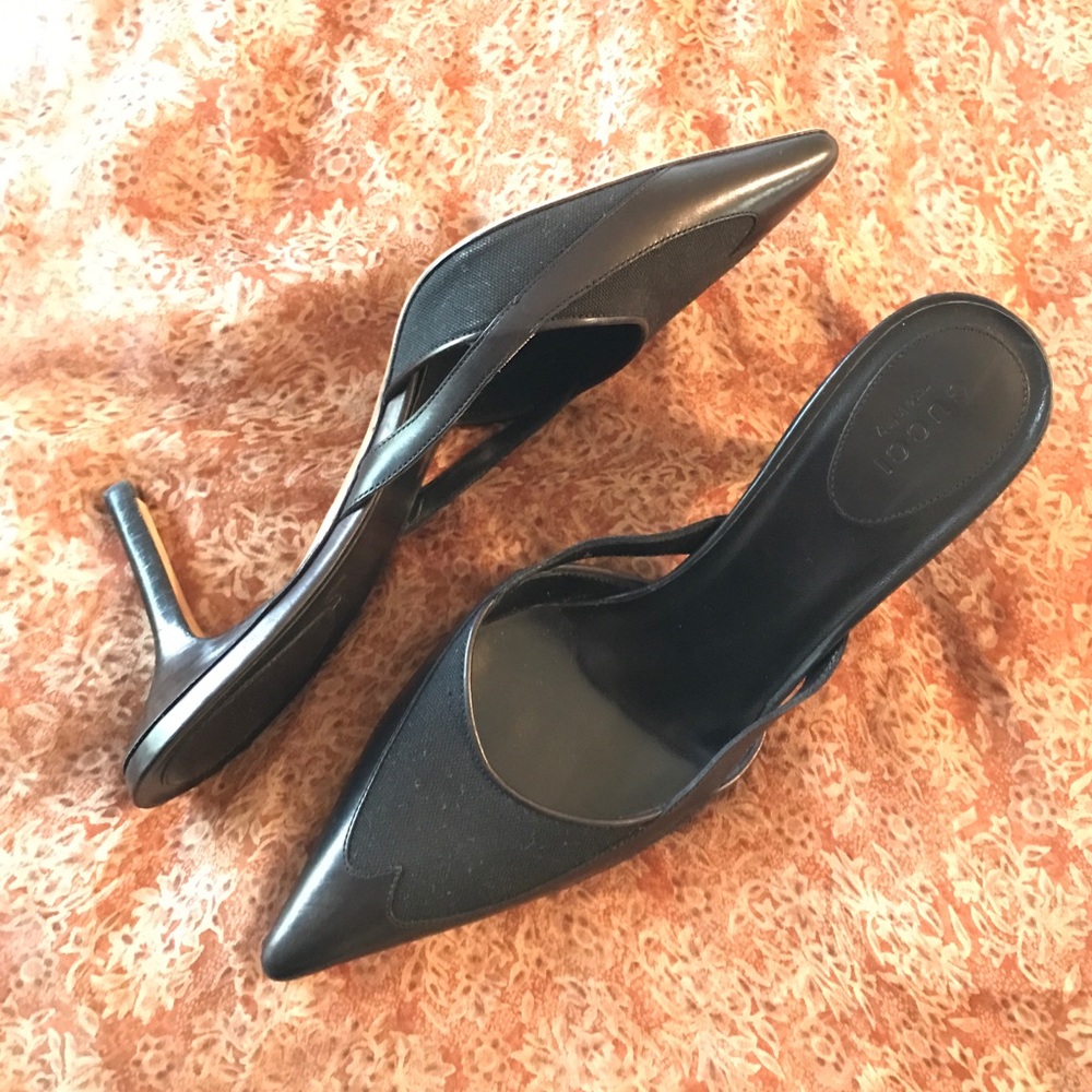 🎉Weekend Sale!🎉 GUCCI leather canvas slides