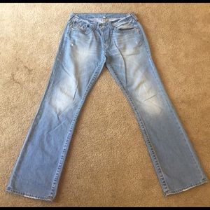 ❗️True Religion❗️